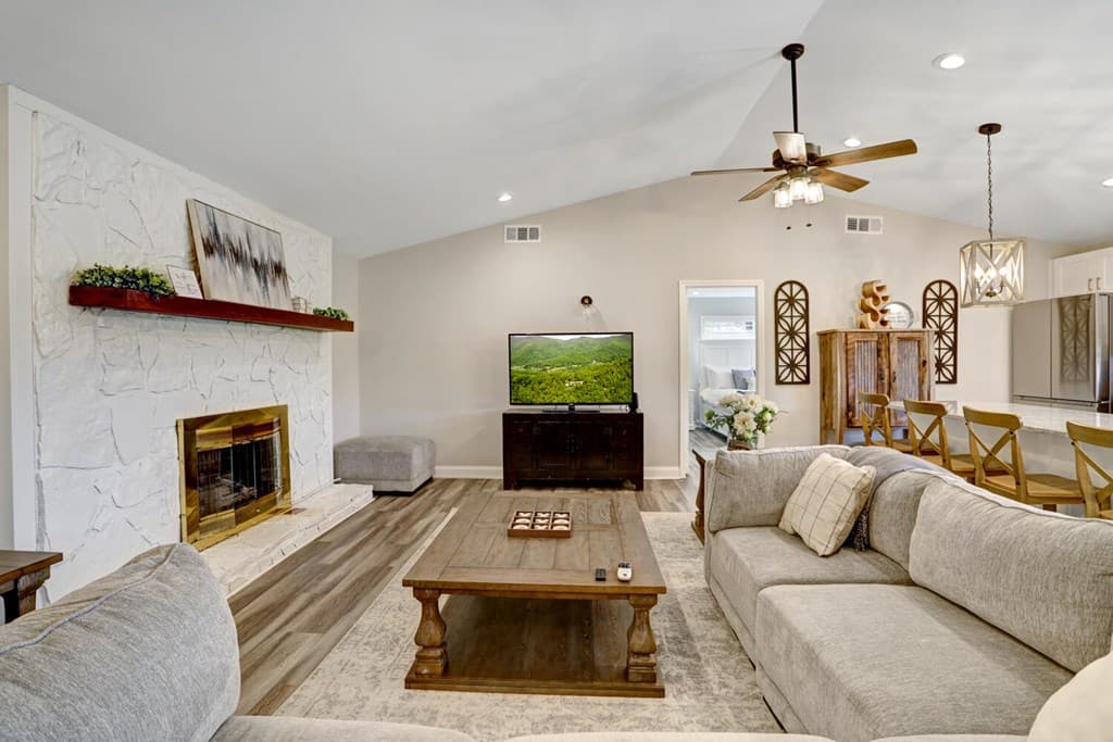 2360 The Ridges /Bill Bro, Hiawassee GA 30546 - Photo