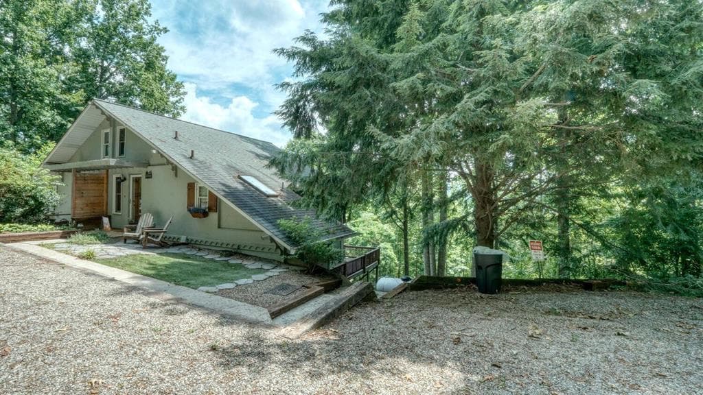 1710 B Summit Trail, Hiawassee GA 30546 - Photo