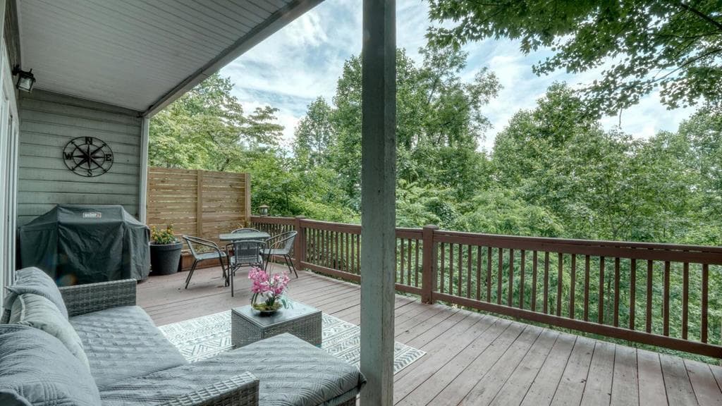 1710 B Summit Trail, Hiawassee GA 30546 - Photo