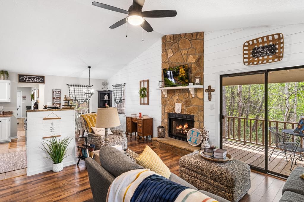 122 Penland Indian Trail, Hayesville NC 28904 - Photo