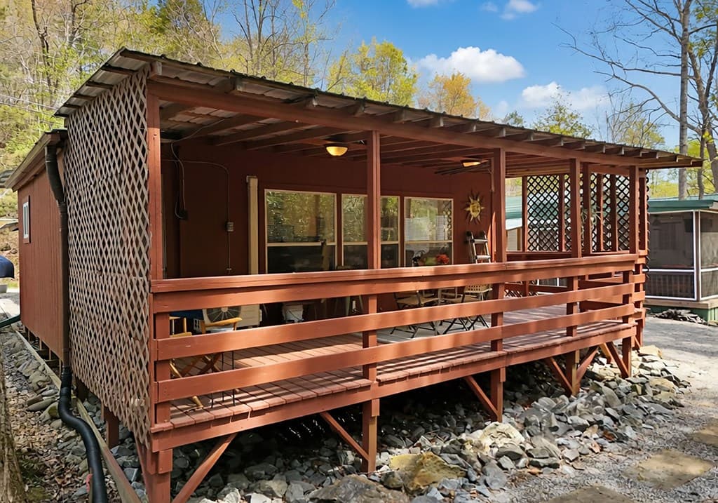 1091 Creekside Drive, Hiawassee GA 30546 - Photo