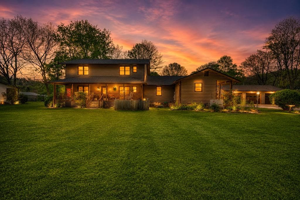 1908 Riverside Drive, Hiawassee GA 30546 - Photo