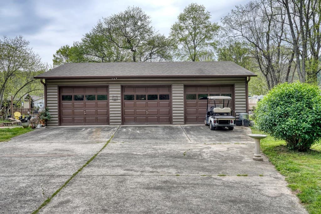 1908 Riverside Drive, Hiawassee GA 30546 - Photo