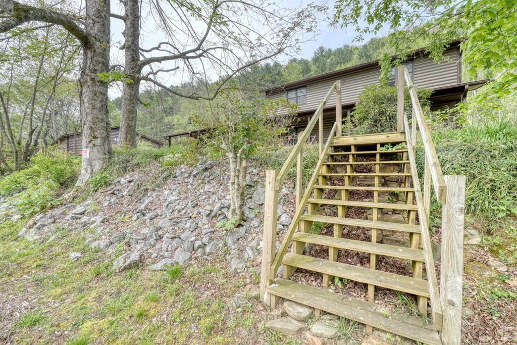 1908 Riverside Drive, Hiawassee GA 30546 - Photo