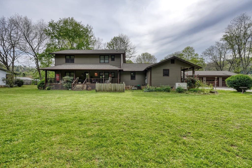 1908 Riverside Drive, Hiawassee GA 30546 - Photo