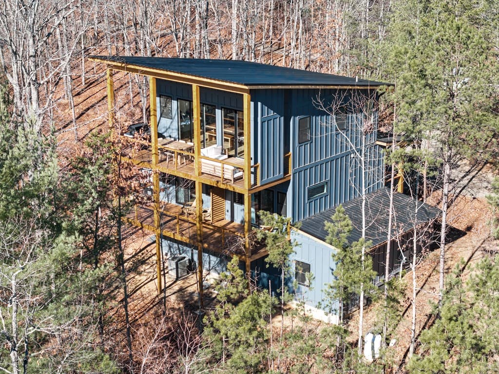 572 Left Turn, Blue Ridge GA 30513 - Photo