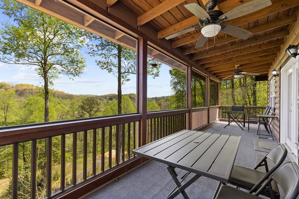 152 Cowboy Way, Mineral Bluff GA 30559 - Photo