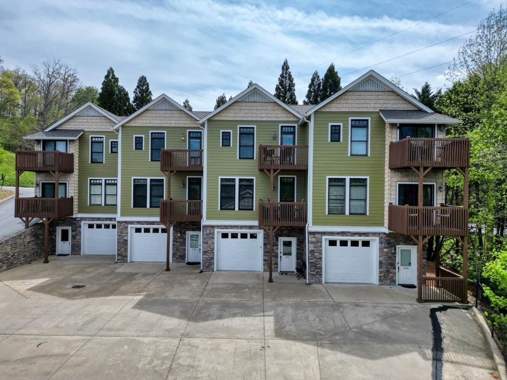 1401 Lakeside Rd., Hiawassee GA 30546 - Photo