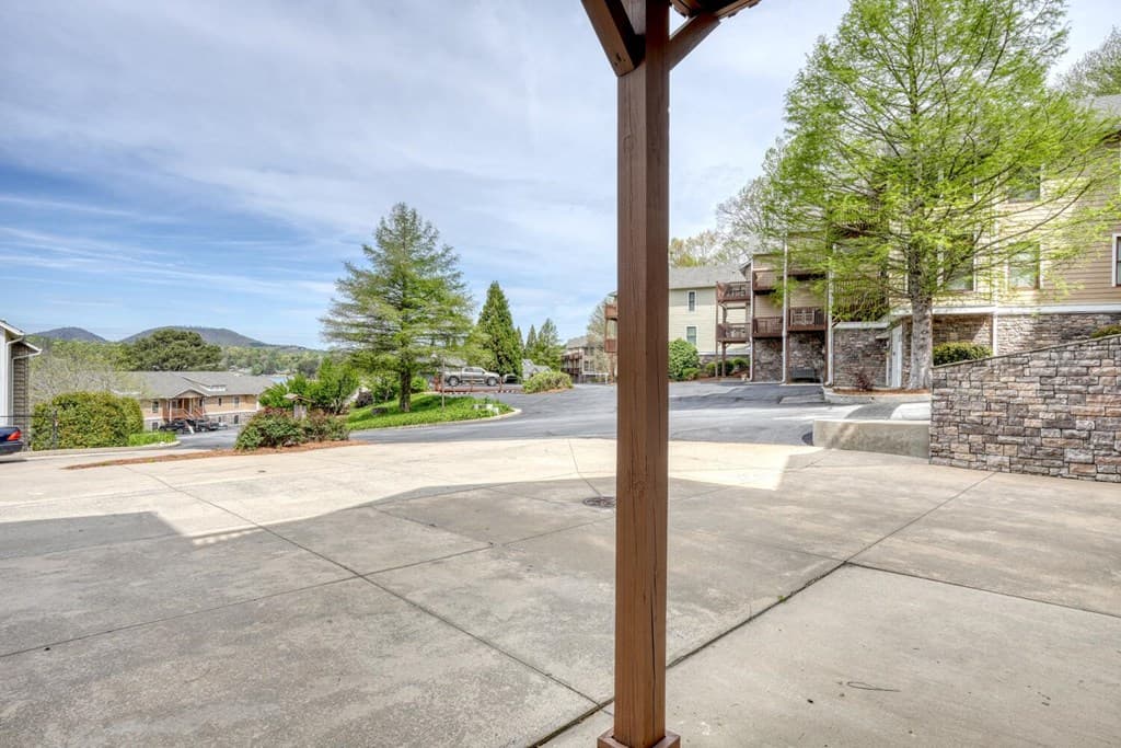 1401 Lakeside Rd., Hiawassee GA 30546 - Photo