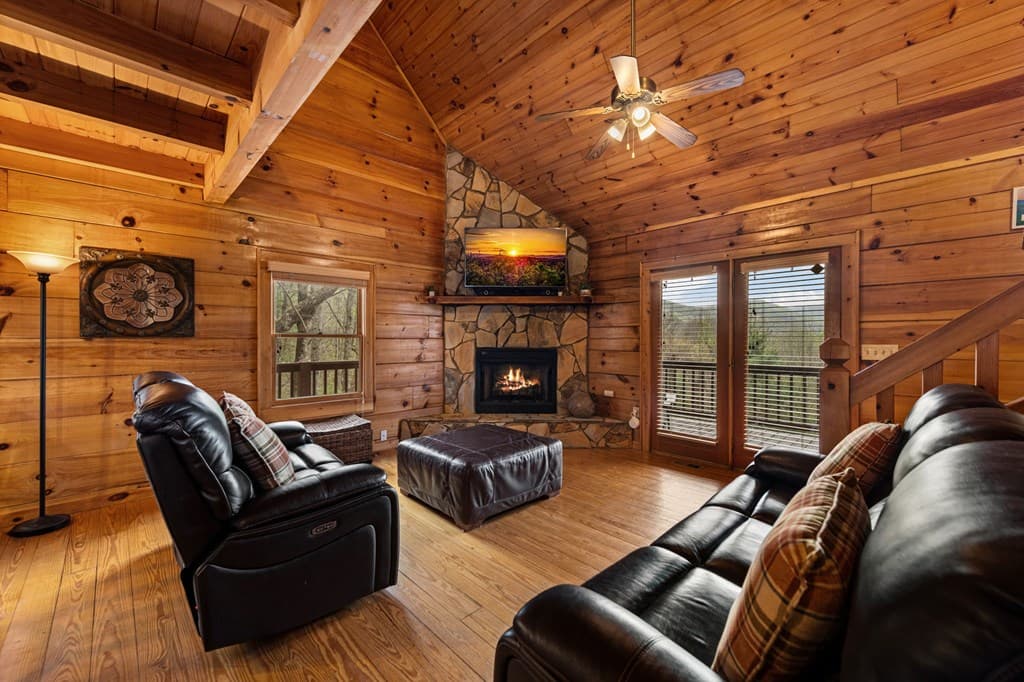 890 Brittney Drive, Blue Ridge GA 30513 - Photo
