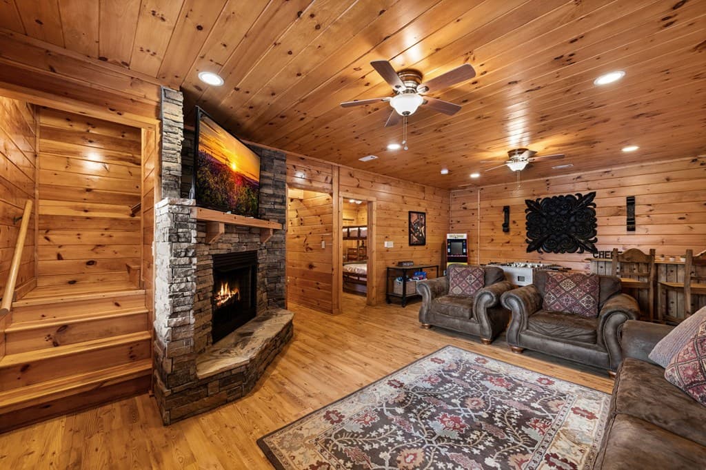 890 Brittney Drive, Blue Ridge GA 30513 - Photo