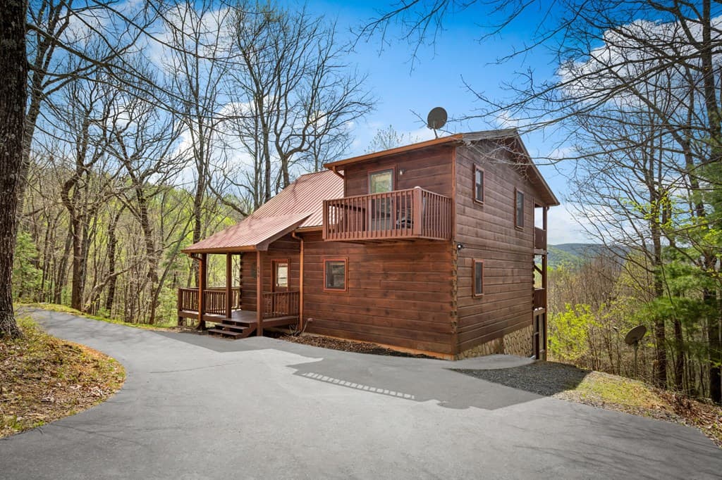 890 Brittney Drive, Blue Ridge GA 30513 - Photo