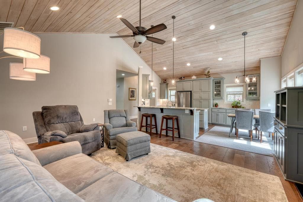 338 Meadow Brooke Drive, Young Harris GA 30582 - Photo