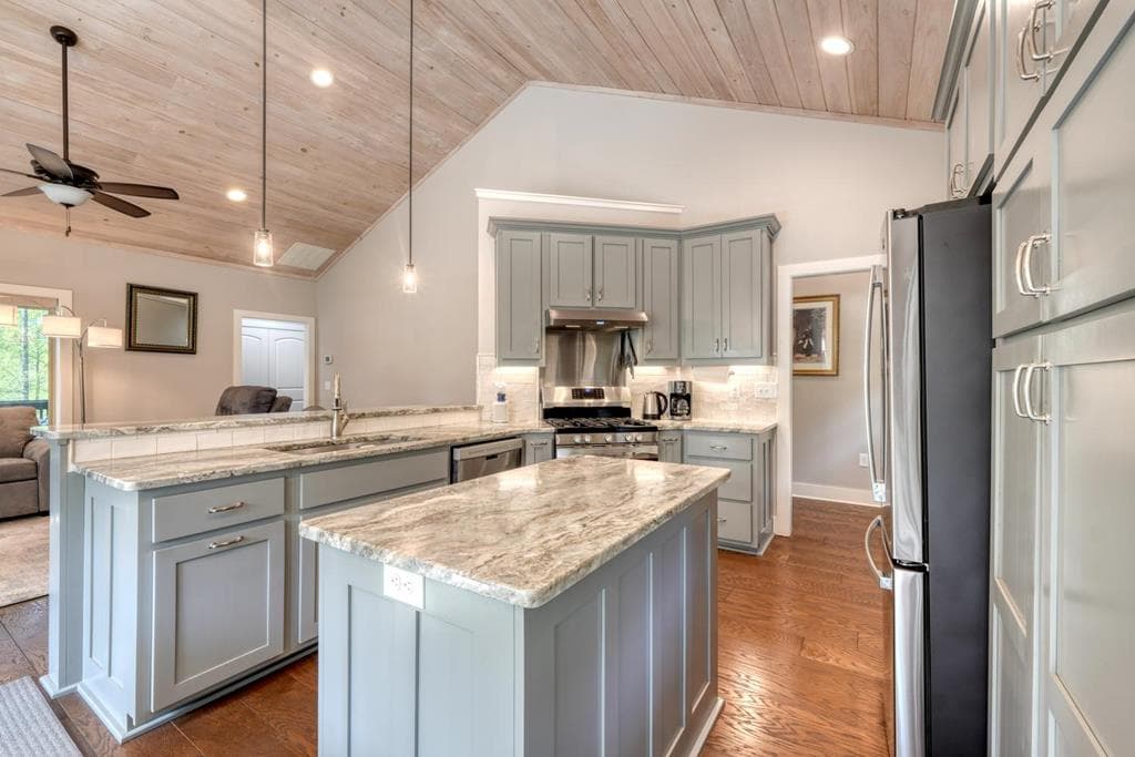 338 Meadow Brooke Drive, Young Harris GA 30582 - Photo