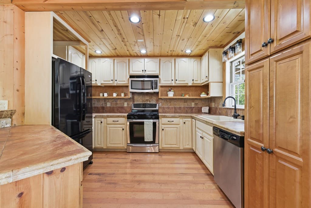 2685 Messer Road, Young Harris GA 30582 - Photo