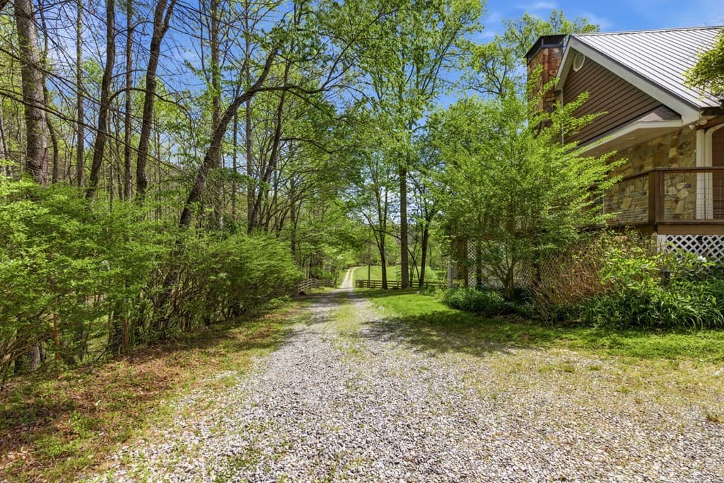 2685 Messer Road, Young Harris GA 30582 - Photo