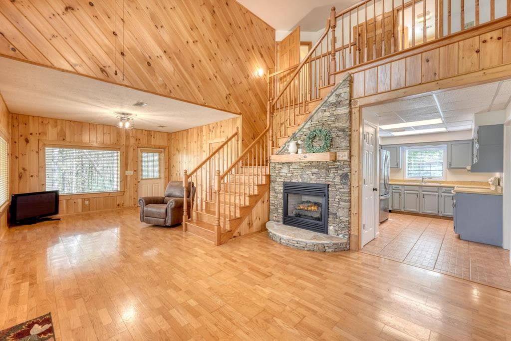 74 Timber Lane, Blairsville GA 30512 - Photo