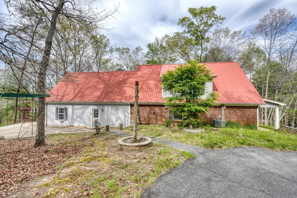 74 Timber Lane, Blairsville GA 30512 - Photo