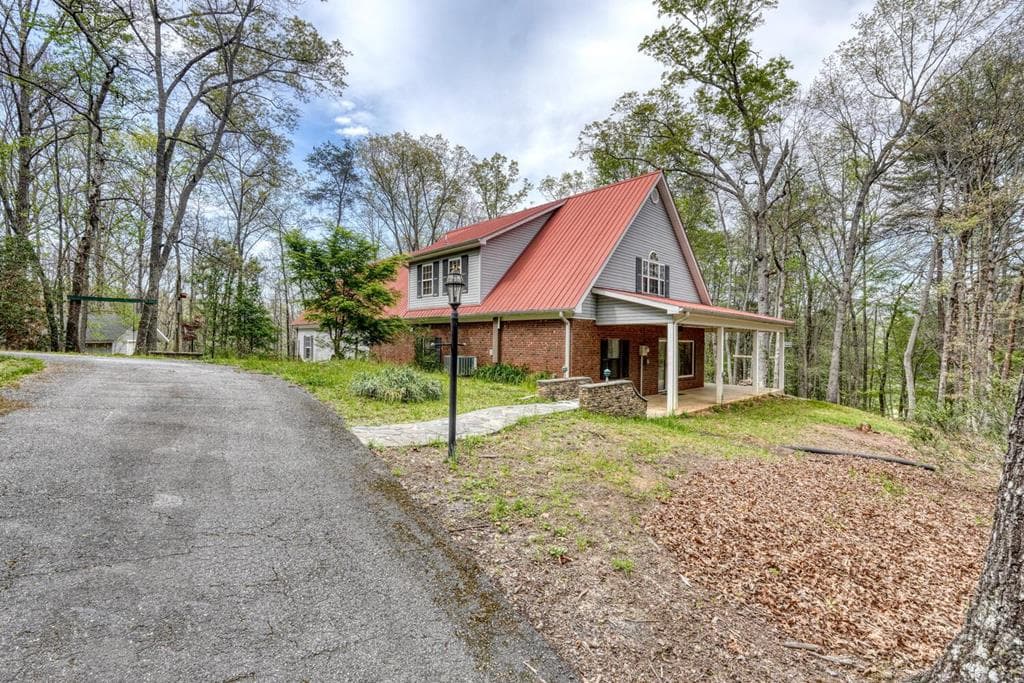 74 Timber Lane, Blairsville GA 30512 - Photo