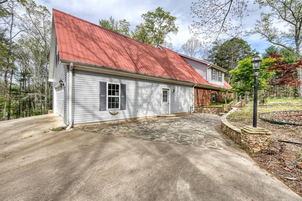 74 Timber Lane, Blairsville GA 30512 - Photo