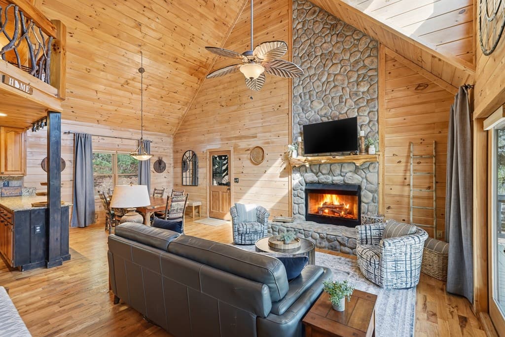 165 Christian Crossing, Morganton GA 30560 - Photo