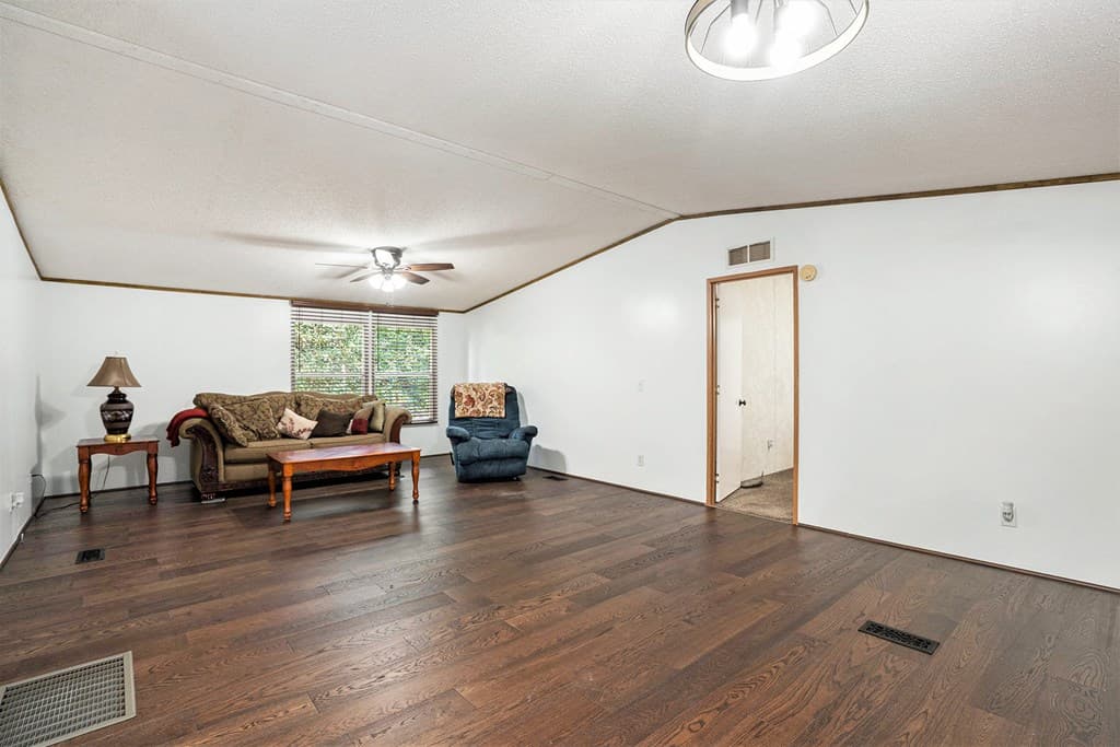 359 Norton Bridge Road, Chatsworth GA 30705 - Photo