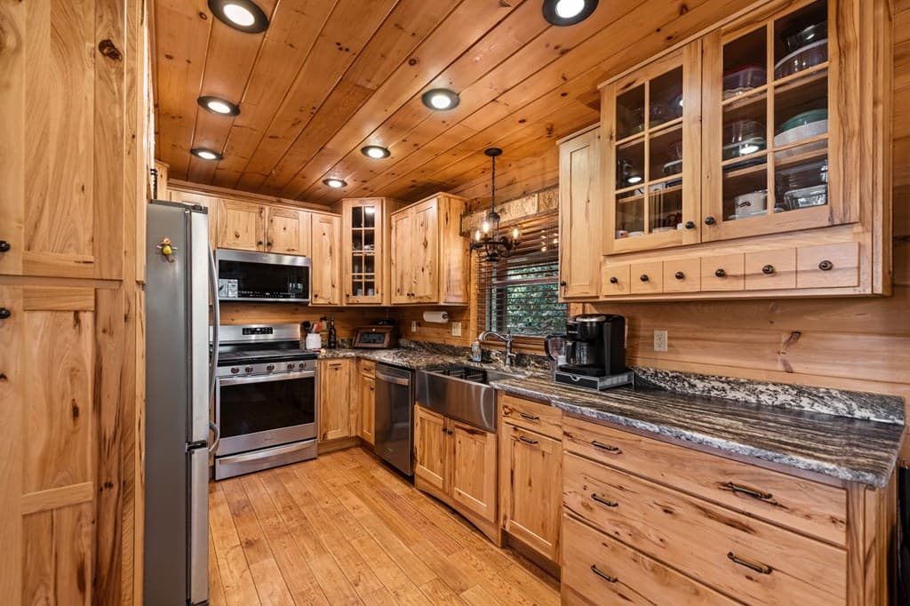 245 Davenport Mountain Road, Blue Ridge GA 30513 - Photo