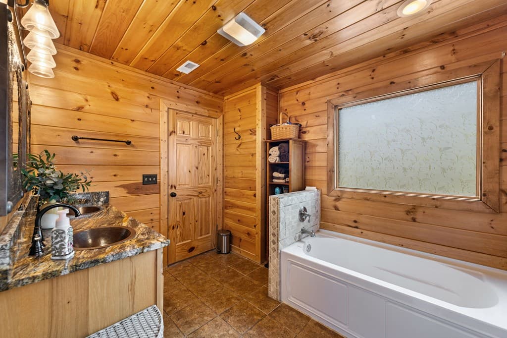 245 Davenport Mountain Road, Blue Ridge GA 30513 - Photo