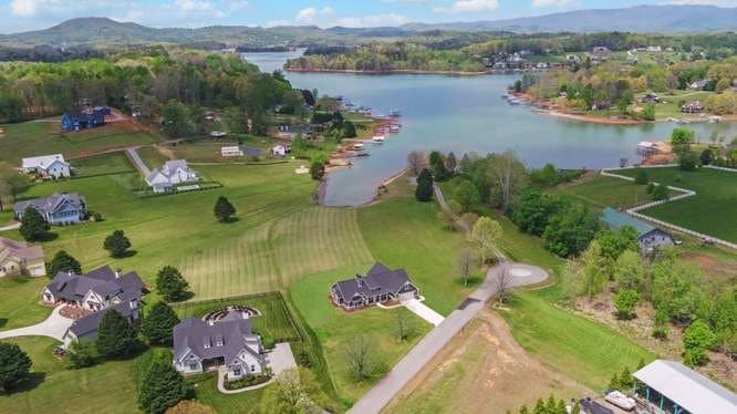 317 Bell Creek Cove Road, Hiawassee GA 30546 - Photo