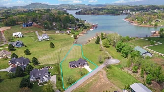 317 Bell Creek Cove Road, Hiawassee GA 30546 - Photo
