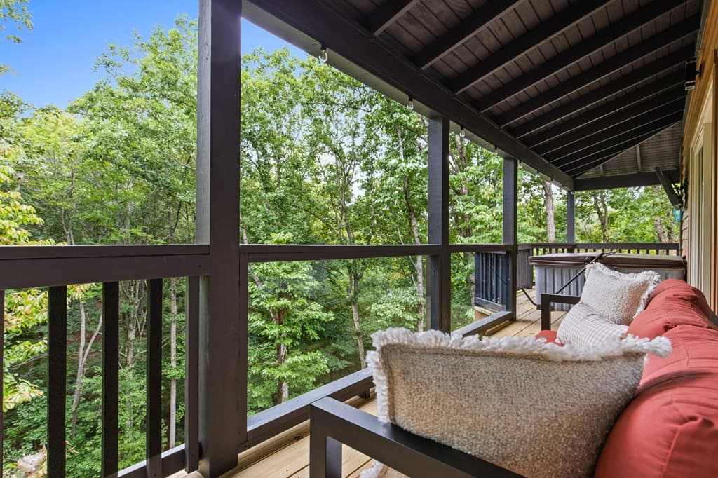 320 Hickory Ridge Drive, Cleveland GA 30528 - Photo