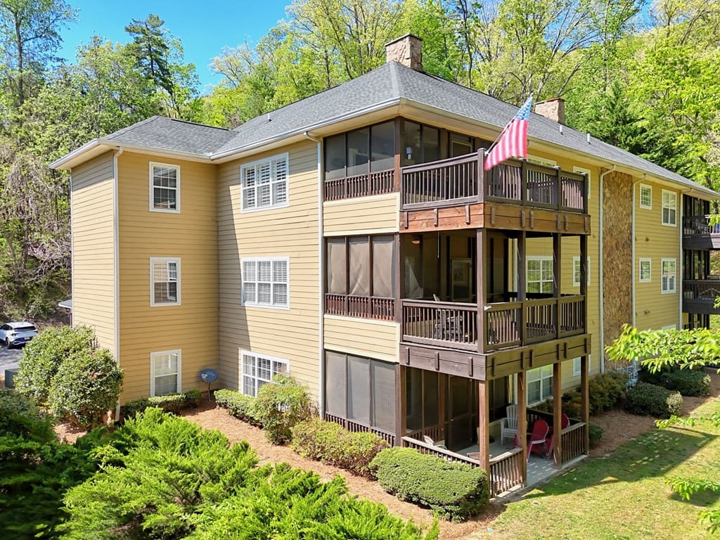 146 Glen Eagle Court, Clayton GA 30252 - Photo