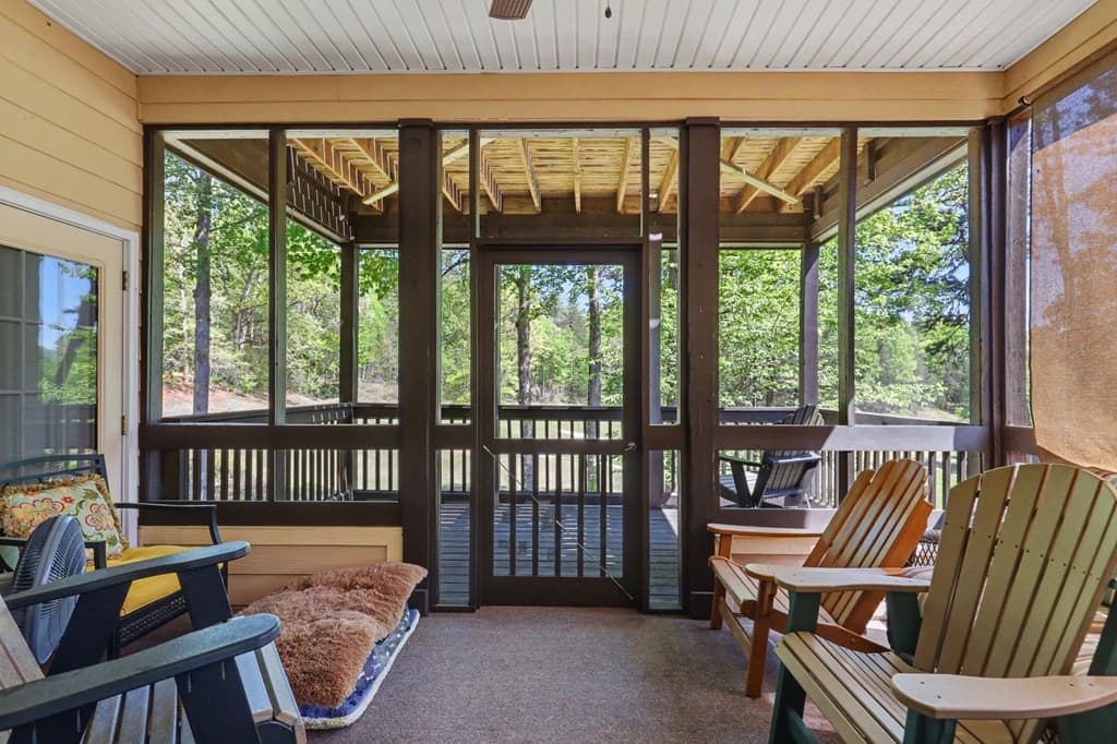 146 Glen Eagle Court, Clayton GA 30252 - Photo