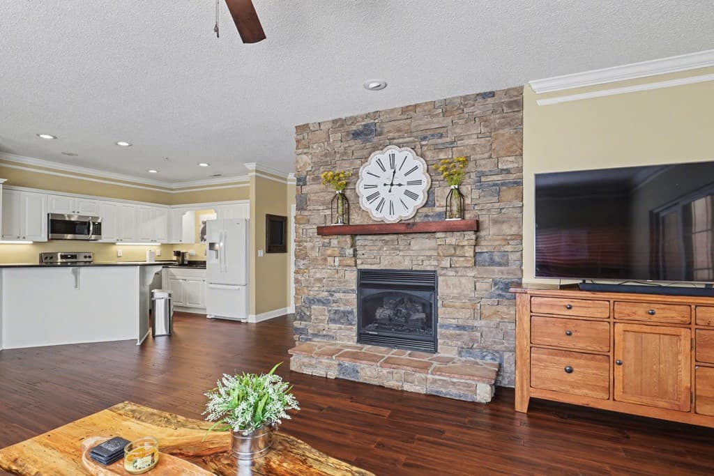 146 Glen Eagle Court, Clayton GA 30252 - Photo
