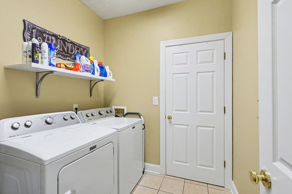 146 Glen Eagle Court, Clayton GA 30252 - Photo