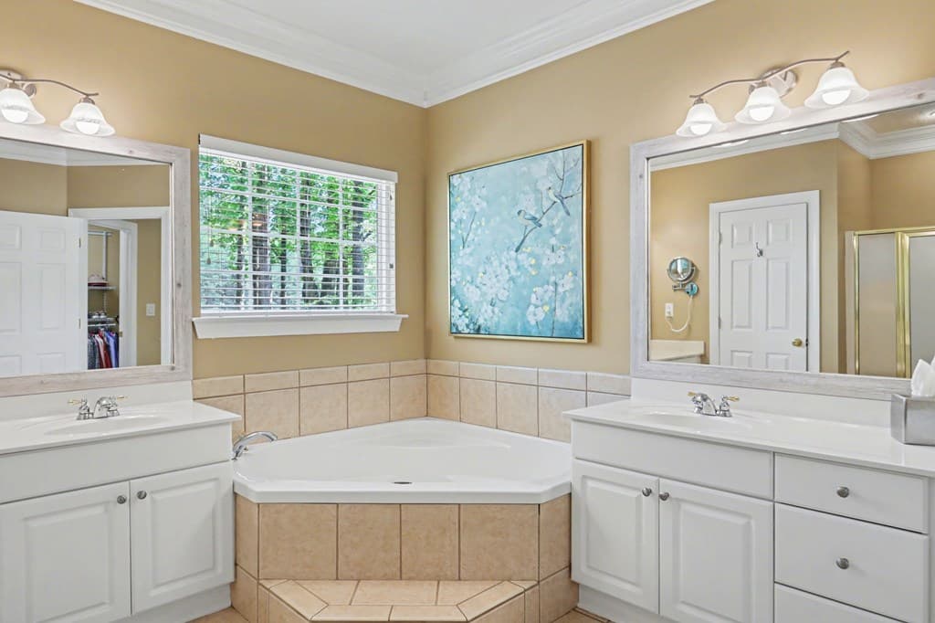 146 Glen Eagle Court, Clayton GA 30252 - Photo
