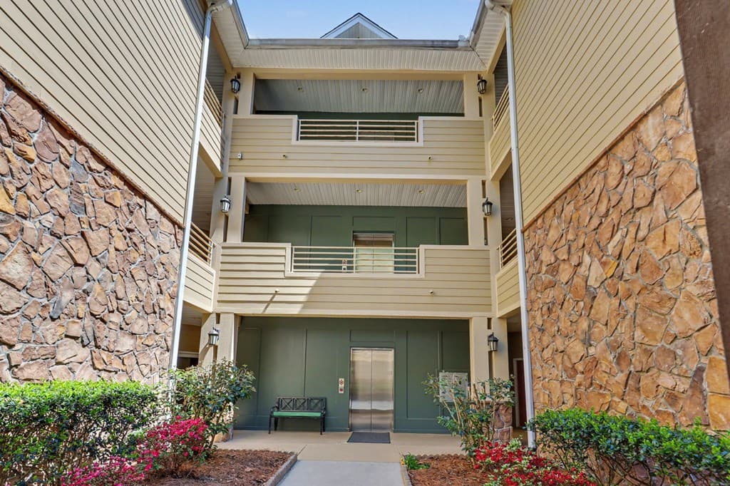 146 Glen Eagle Court, Clayton GA 30252 - Photo
