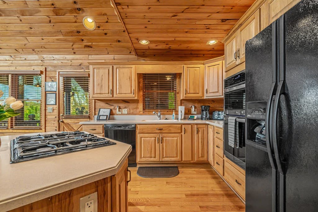 431 Sunrock Mountain Road, Blue Ridge GA 30513 - Photo