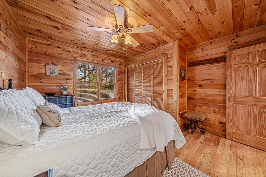 431 Sunrock Mountain Road, Blue Ridge GA 30513 - Photo