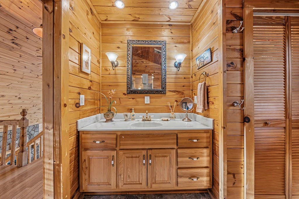 431 Sunrock Mountain Road, Blue Ridge GA 30513 - Photo