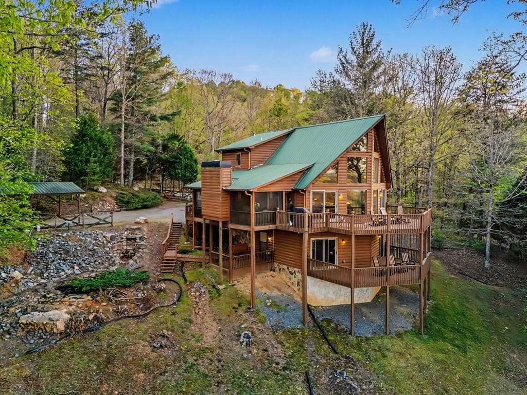 431 Sunrock Mountain Road, Blue Ridge GA 30513 - Primary photo