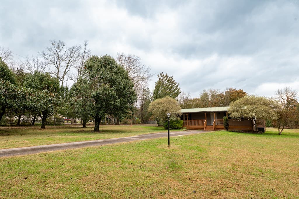 253 Halls Mill Rd, Chickamauga GA 30707 - Photo
