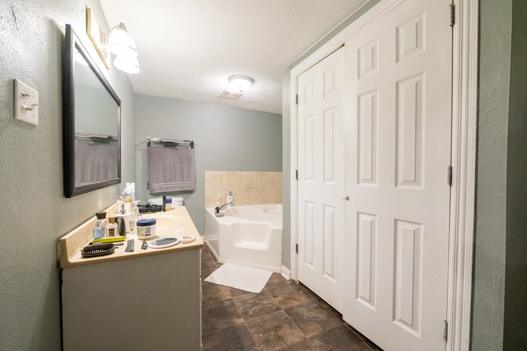 253 Halls Mill Rd, Chickamauga GA 30707 - Photo