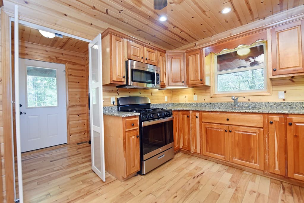 1929 Lakeview Summit Drive, Young Harris GA 30582 - Photo