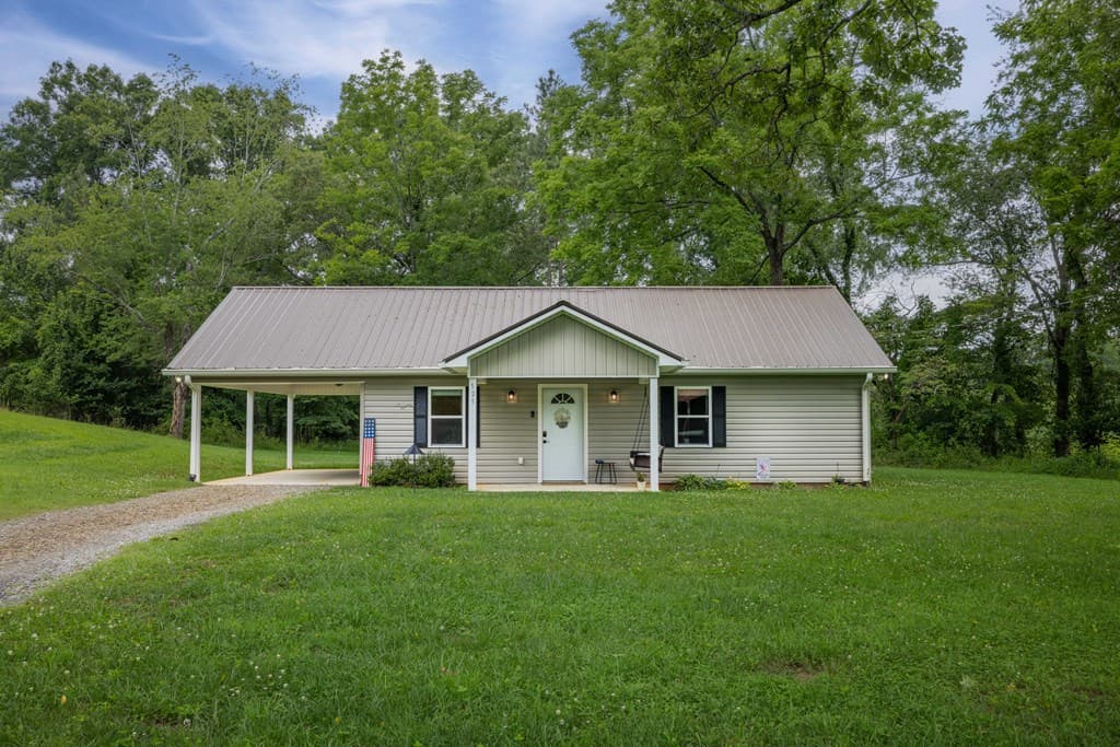121 Old Highway 5, Blue Ridge GA 30513 - Photo