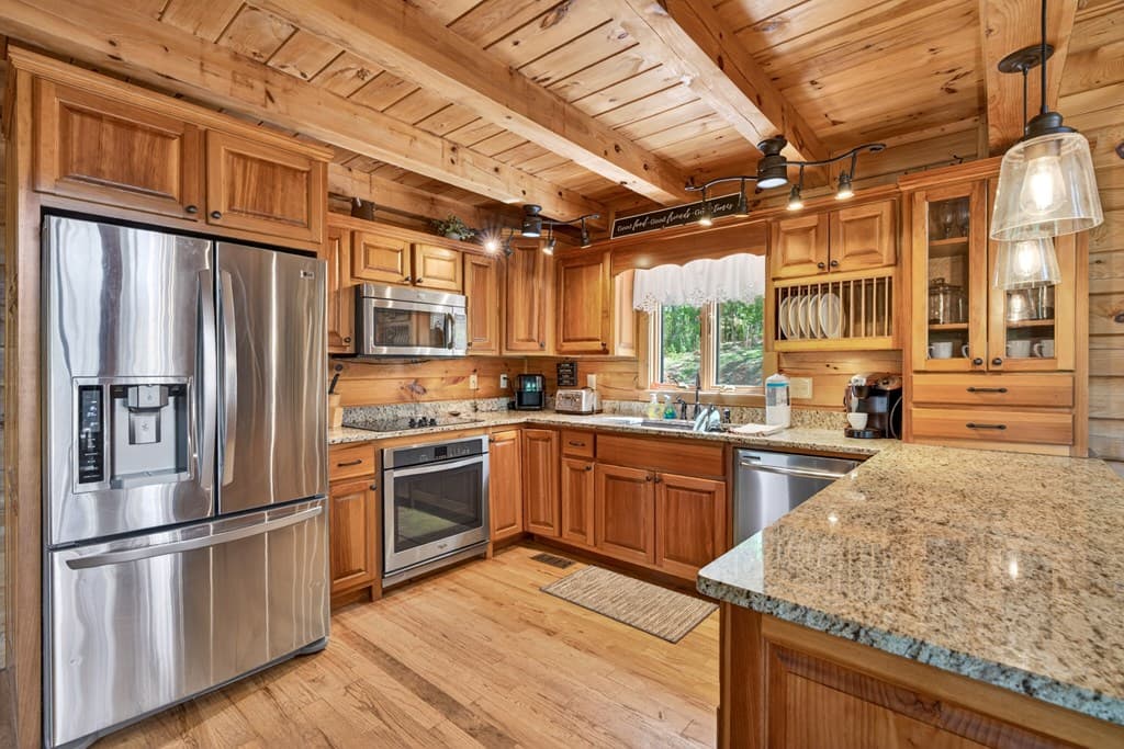 385 Shields Road, Mineral Bluff GA 30559 - Photo