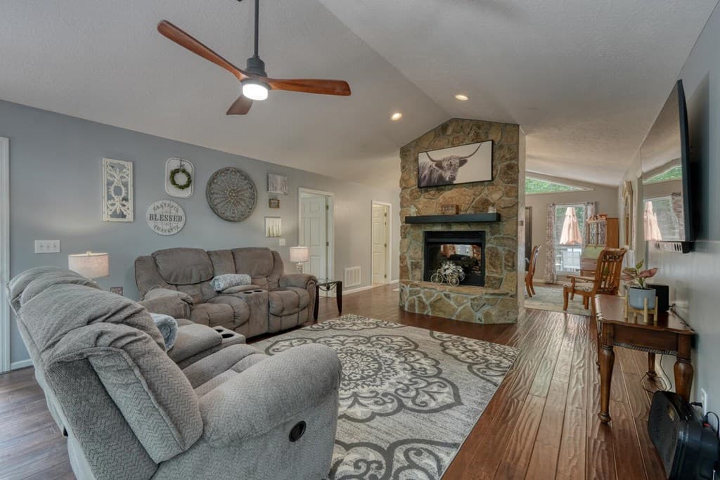 70 Martys Drive, Blairsville GA 30512 - Photo