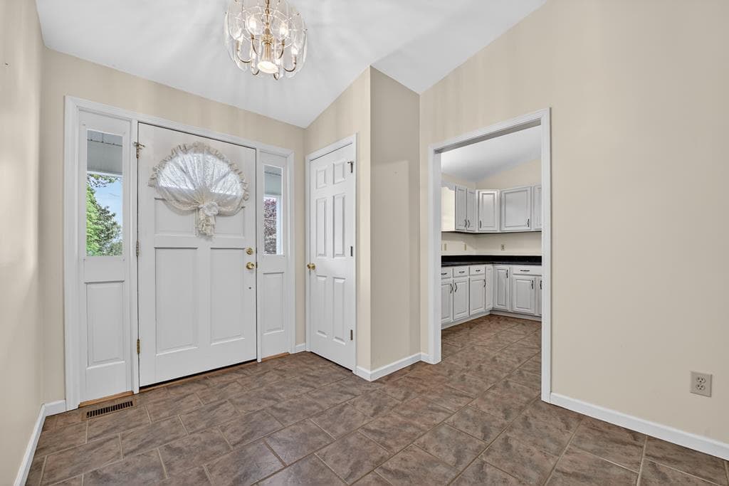 380 Lavista Drive, Blue Ridge GA 30513 - Photo