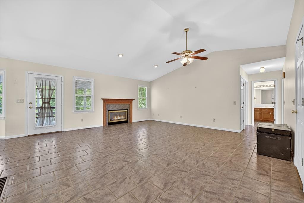 380 Lavista Drive, Blue Ridge GA 30513 - Photo