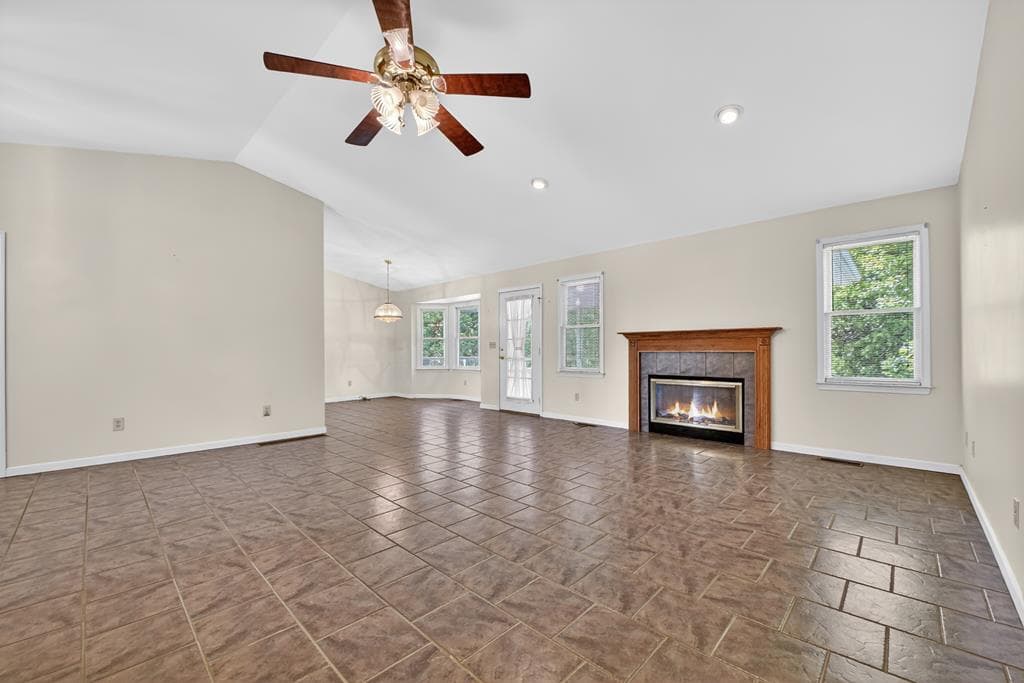 380 Lavista Drive, Blue Ridge GA 30513 - Photo